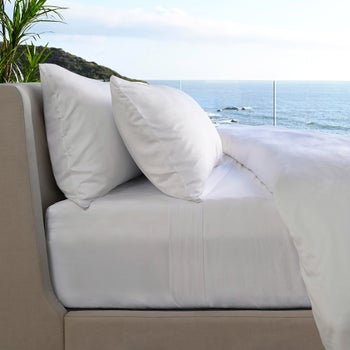 Ultra-soft brown bamboo bed sheets