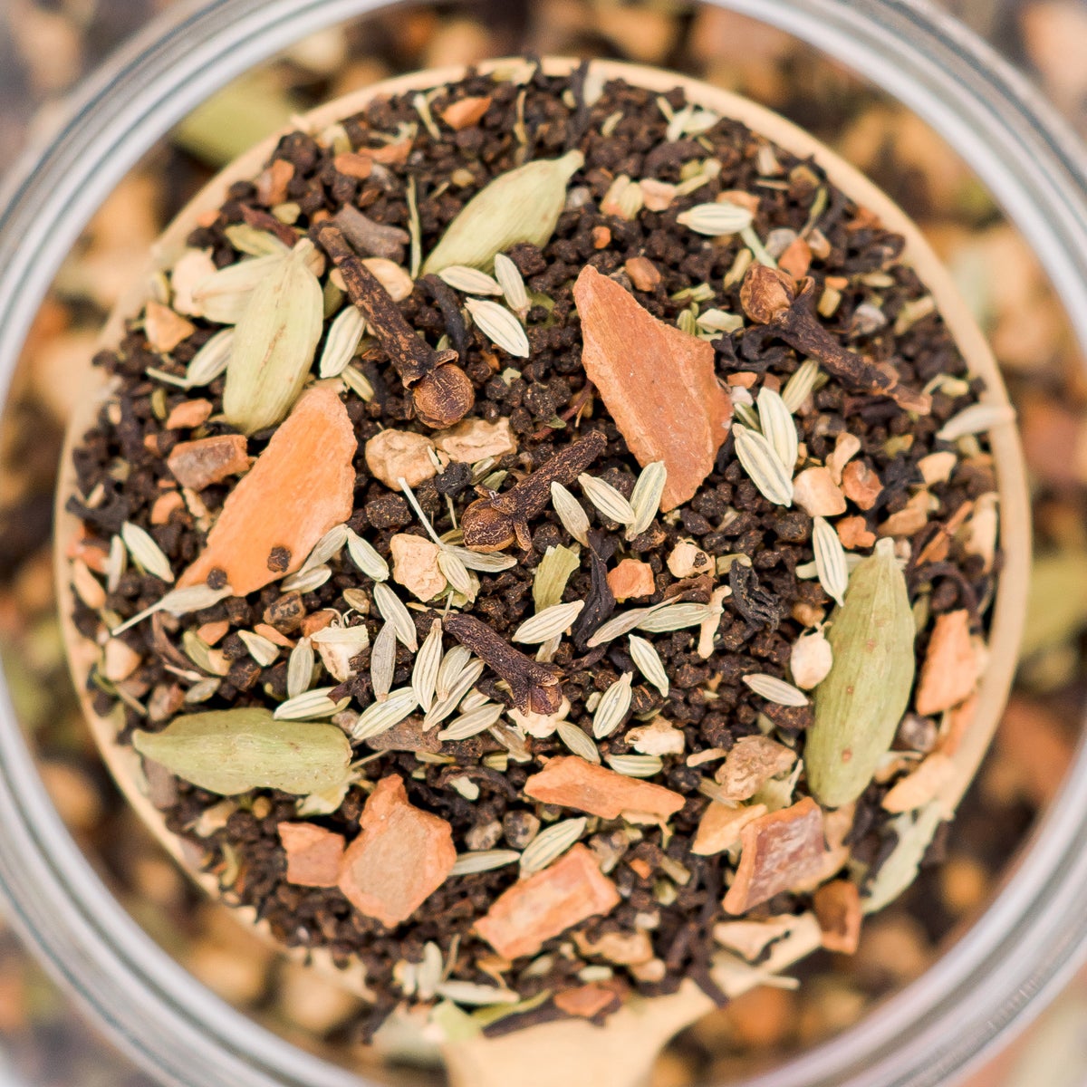 Chai sampler set with multiple loose leaf blends