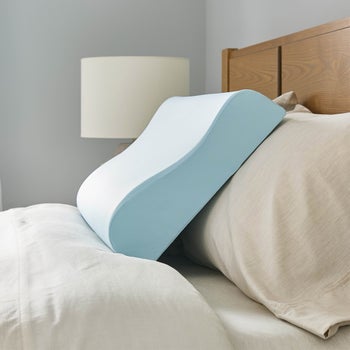 Sealy Posturepedic contour support memory foam pillow with cooling cover