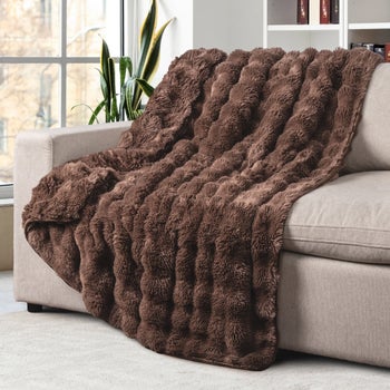 Life Comfort gray bubble faux fur throw blanket
