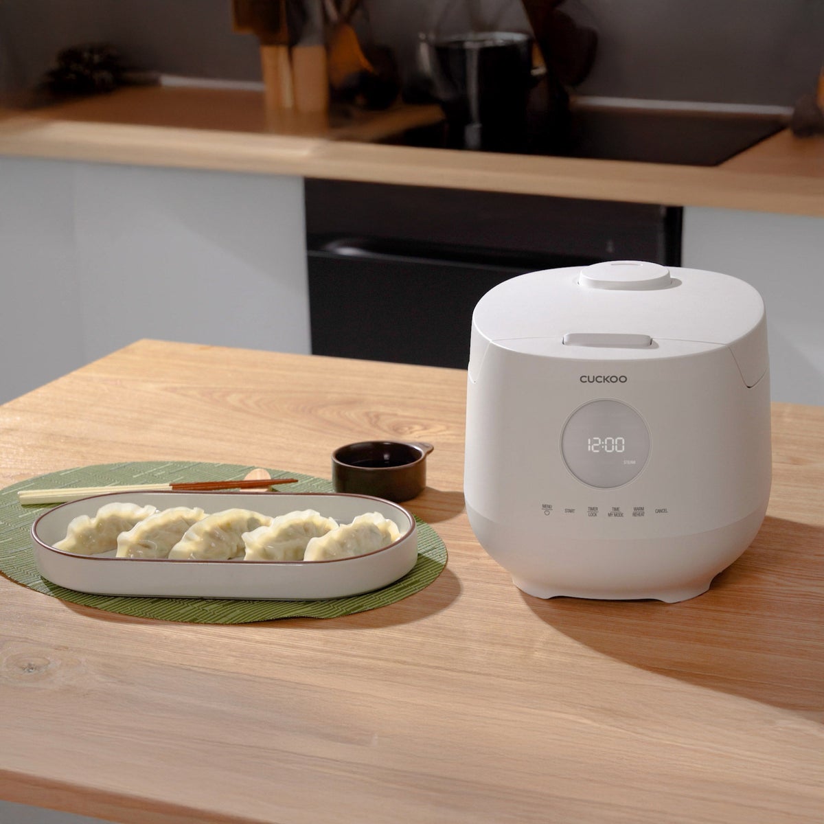 CUCKOO 6-cup rice cooker product image