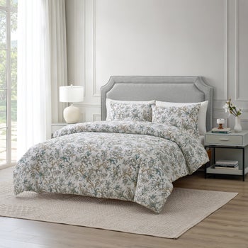 Caro Home Margaret cotton king comforter set with matching shams