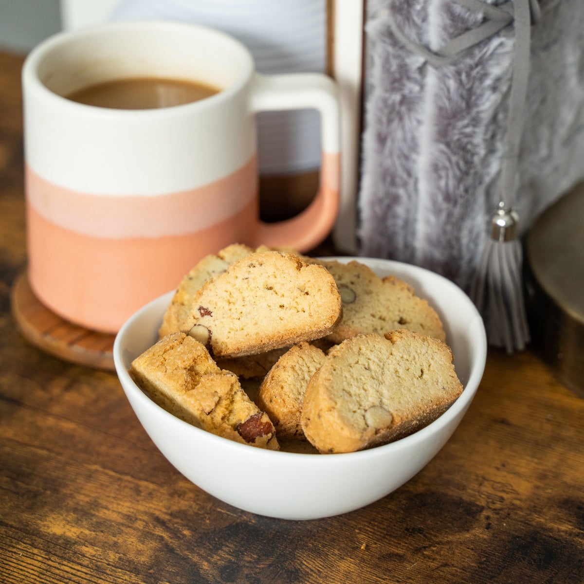 Crisp Italian biscotti cookies in large 40 oz bag