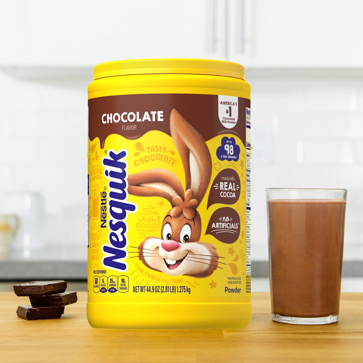 Nestlé Nesquik chocolate drink mix side packaging view