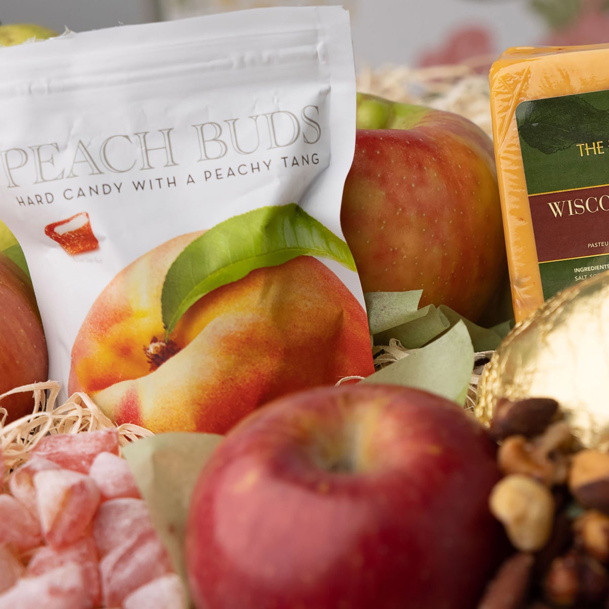 Farmer's Market gift box with apples and pears