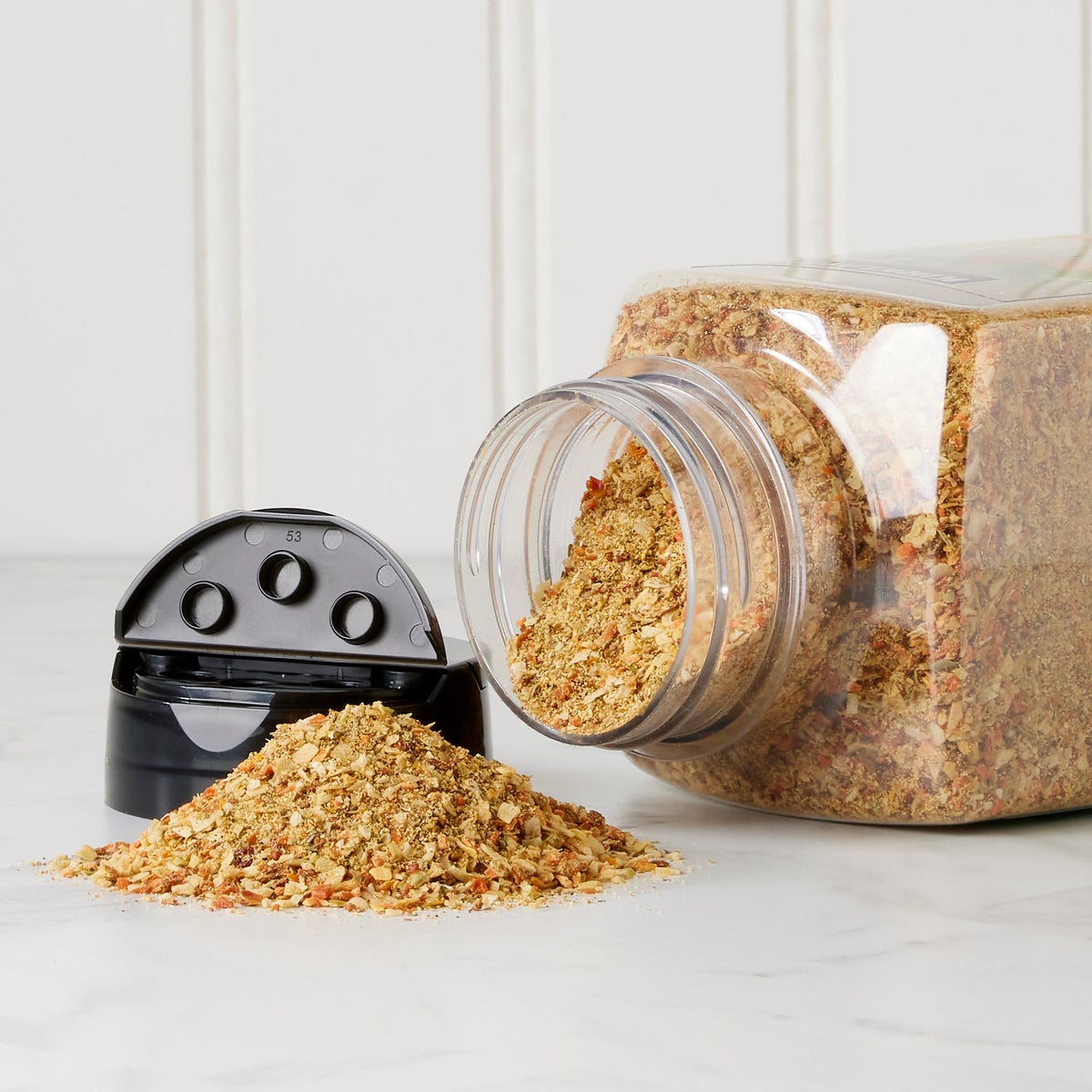 14.5 oz organic seasoning container from Kirkland Signature