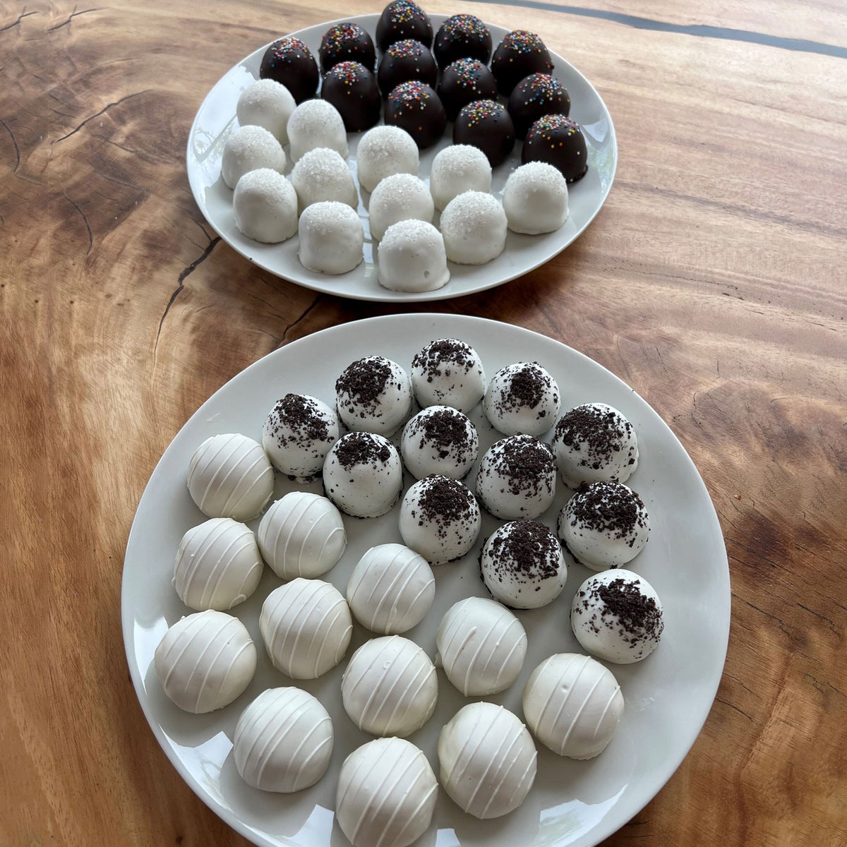 Assorted cake balls in Red Velvet, Salted Caramel, Birthday Cake, and Oreo