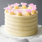Round spiced carrot cake dessert for 16 to 22 servings
