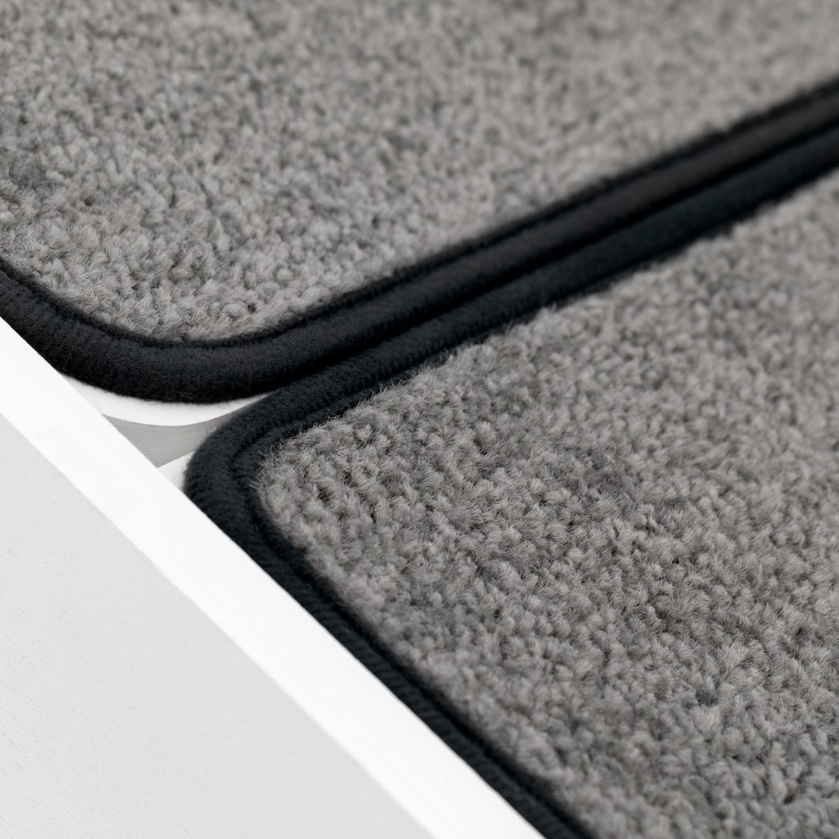 Space-saving PetSafe CozyUp design