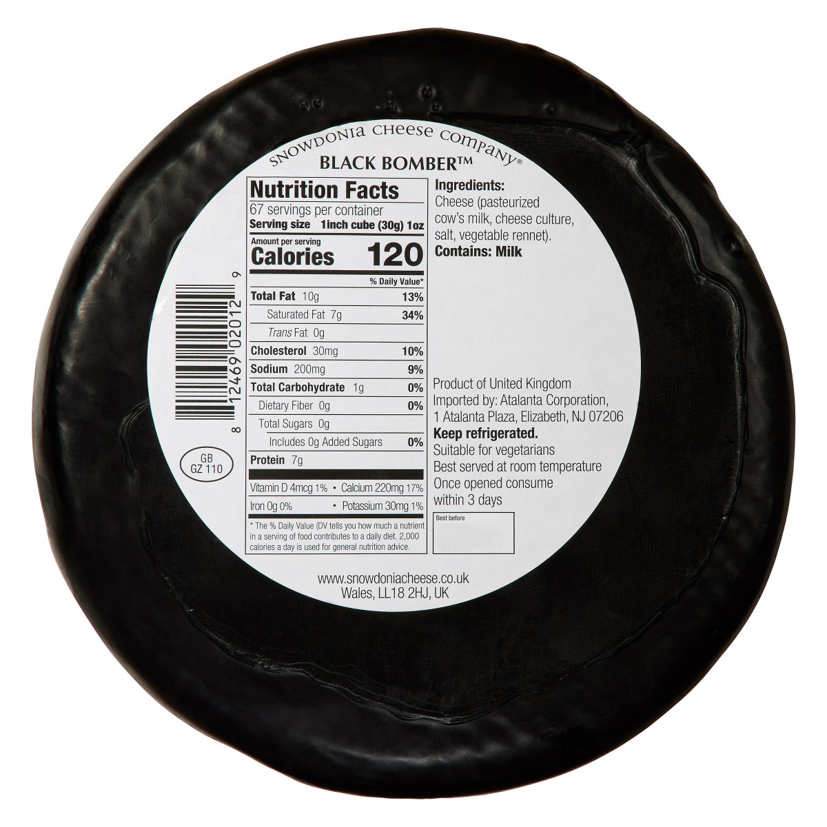 Full wheel Black Bomber cheese for entertaining