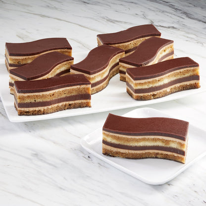 Classic Cake Opera sizzle-cut cake with 8 pieces
