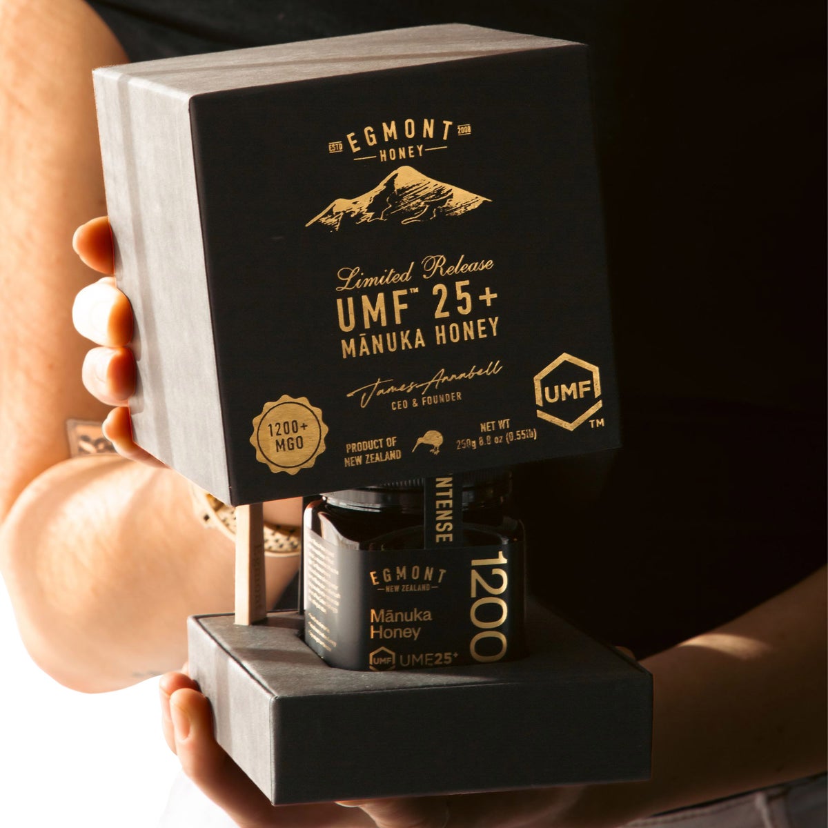 Certified UMF 25+ MGO 1200 Manuka honey