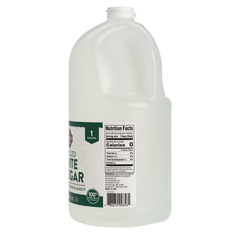 Distilled white vinegar for cooking and cleaning