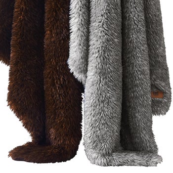 FRYE Arctic Luxe brown faux fur throw blanket
