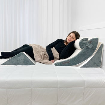 Dream Plush adjustable wedge pillow 4-piece foam set