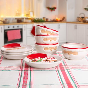 Home Essentials Santa face ceramic plate and bowl set