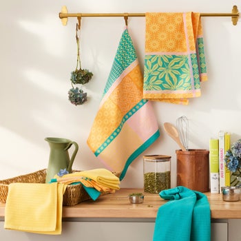Town & Country Living lemon jacquard cotton kitchen towels 8-pack