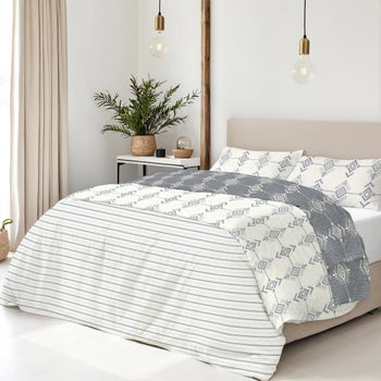 Heritage Threads green king 4-piece coverlet set with comforter