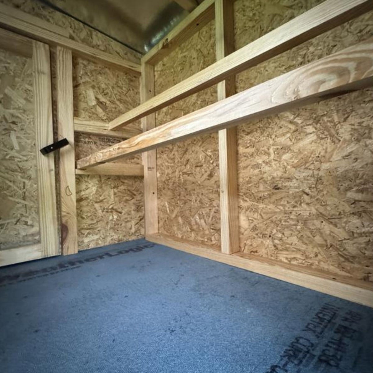 Backyard chicken coop for up to 10 chickens