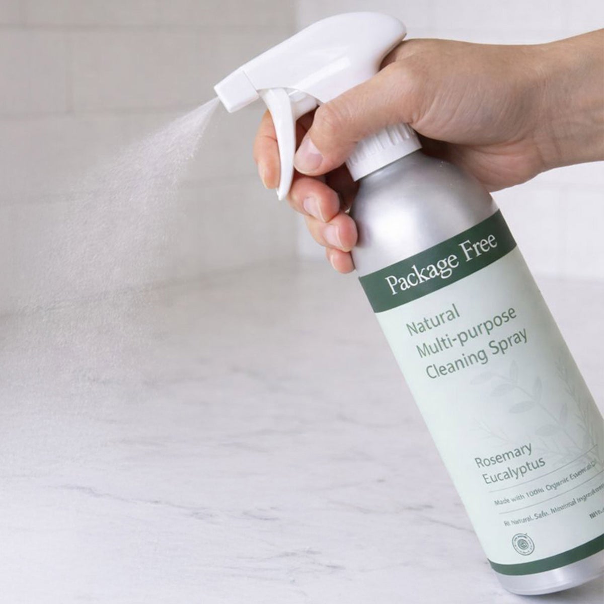 All-purpose cleaning spray set with fresh herbal scent