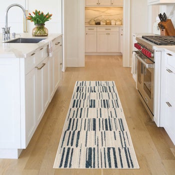 Nourison Indiana Bloomington polyester runner rug 2'2" x 7'6"