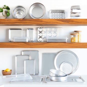 Nordic Ware 30-piece natural aluminum bakeware set with lids