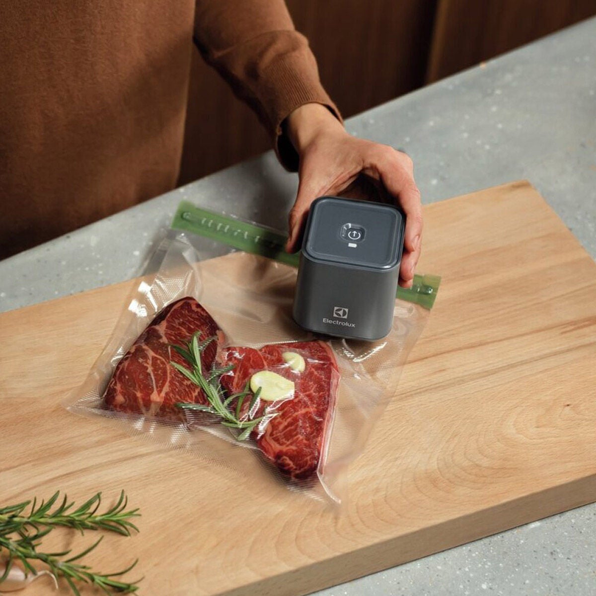 Reusable bags included with Electrolux vacuum pump