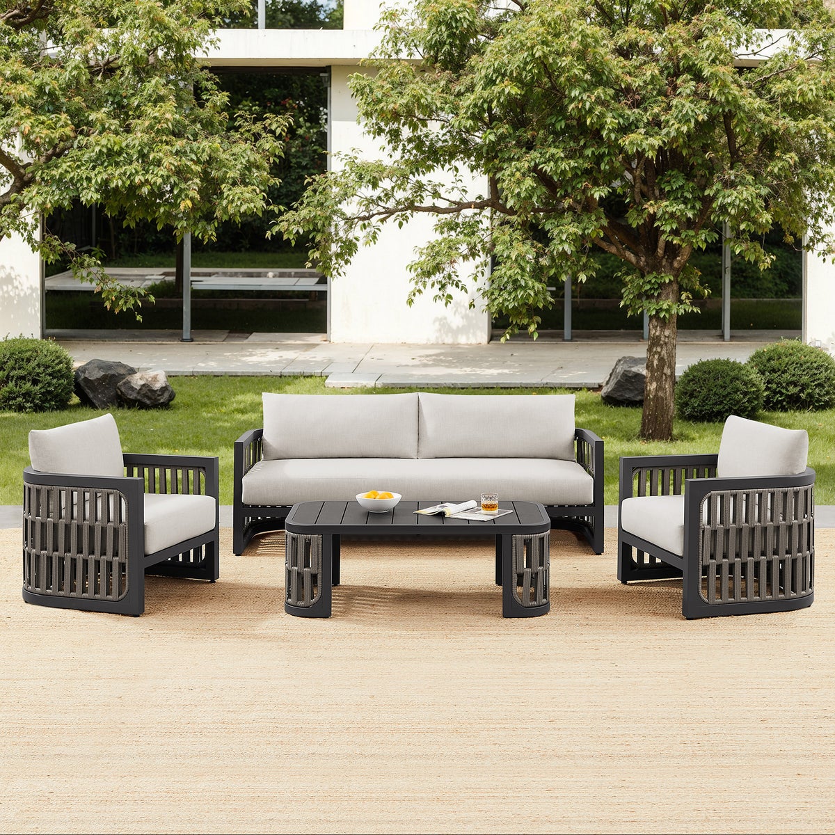 Henredon outdoor conversation set with sofa and chairs