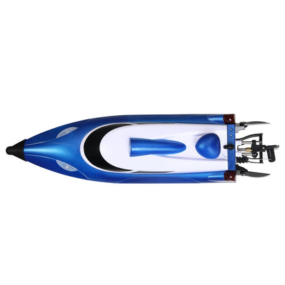 Amax Wave Master remote control boat on water