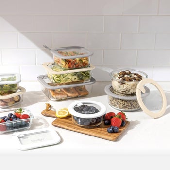 Bentgo 18-piece glass food storage set with airtight lids