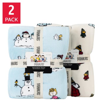 Peanuts holiday VelvetLoft throw blanket 2-pack in light blue