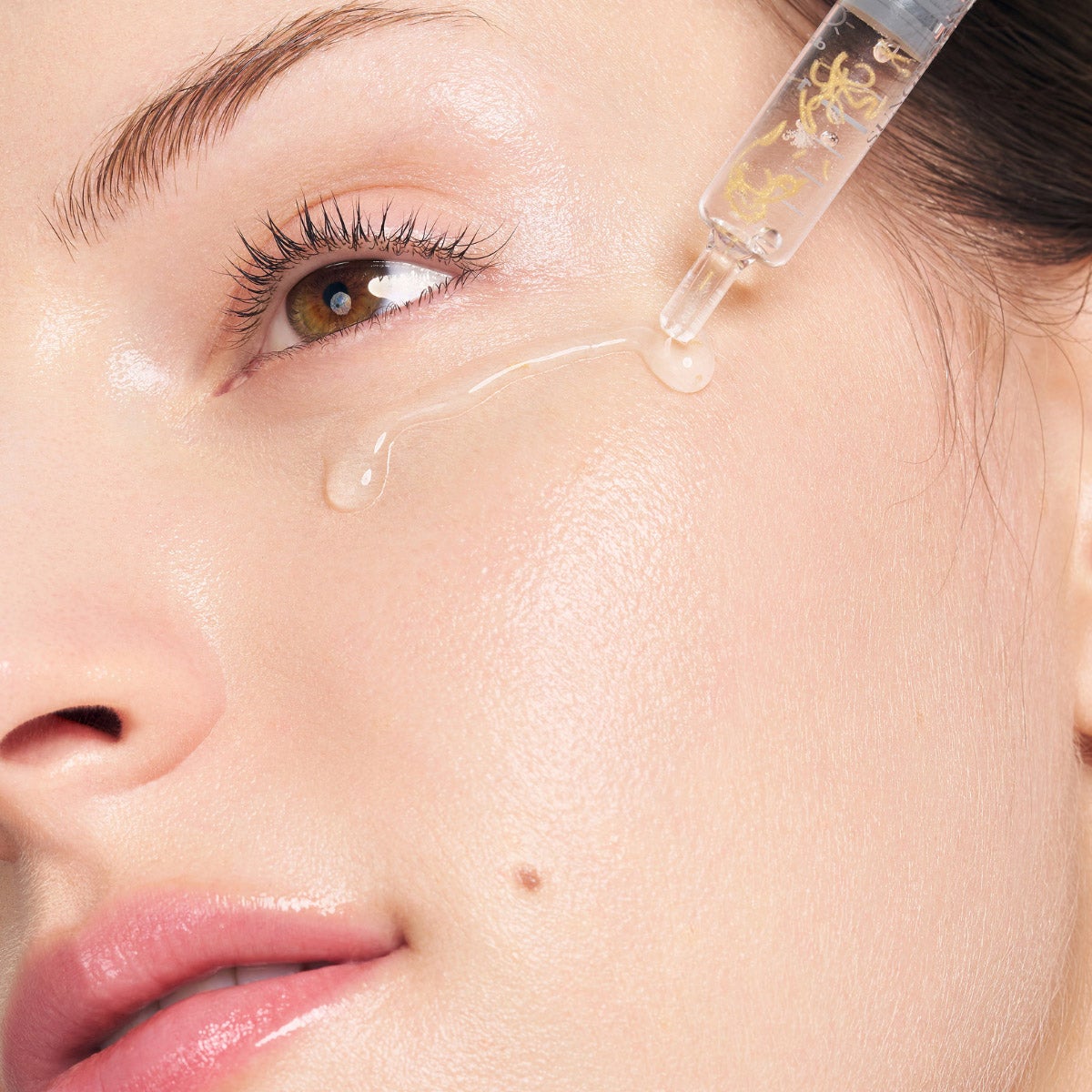 Sungboon Editor intensive ampoule bottle close-up