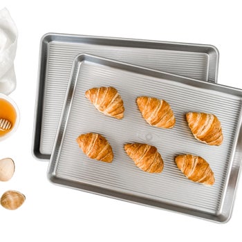 USA Pan half baking sheets set of 2