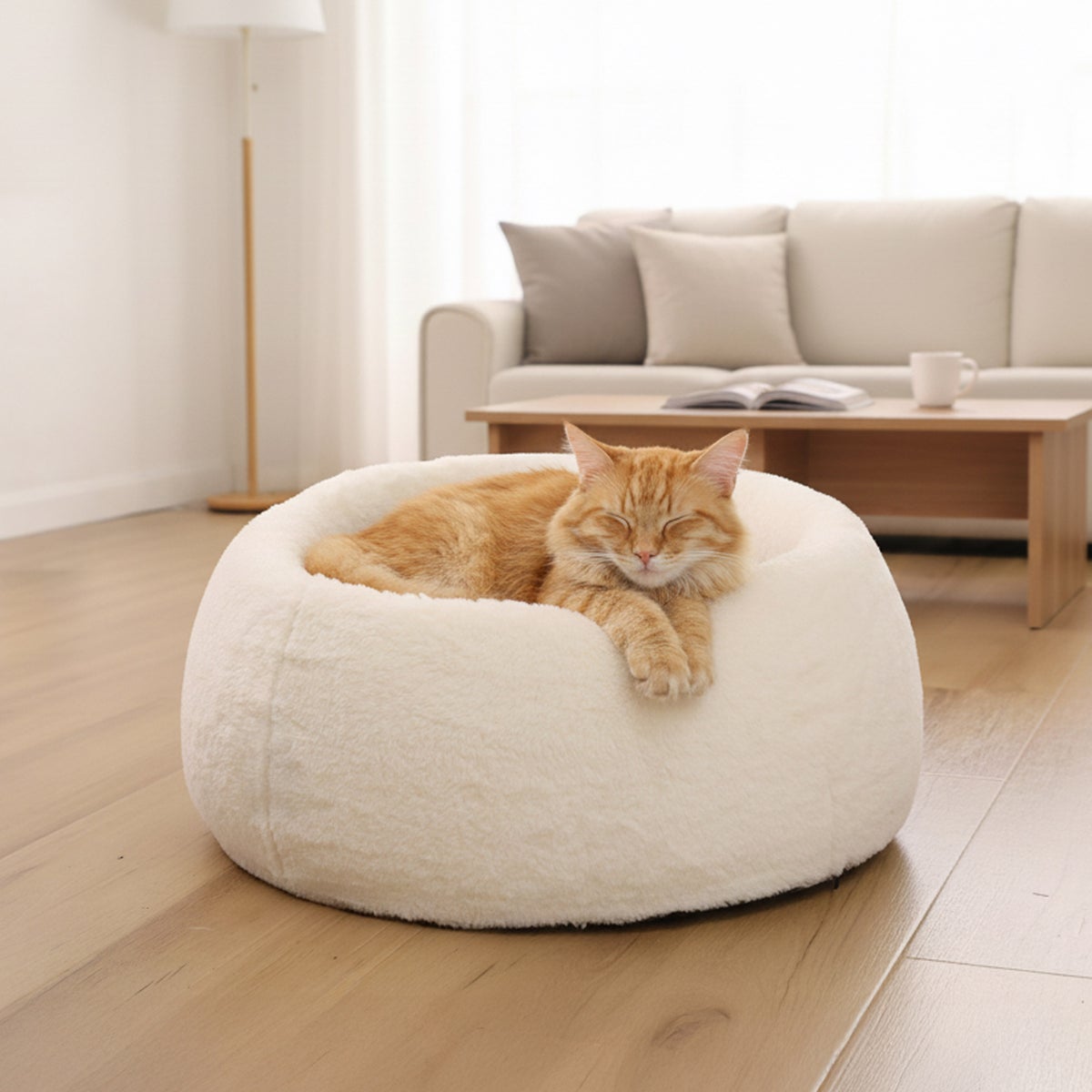 Soft faux fur pet bed with non-slip bottom