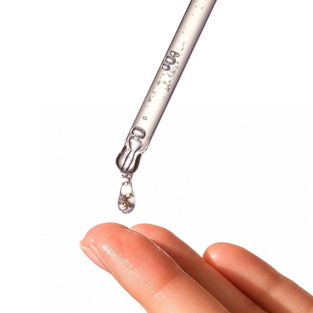 Fast-absorbing PURCELL facial serum with smooth finish