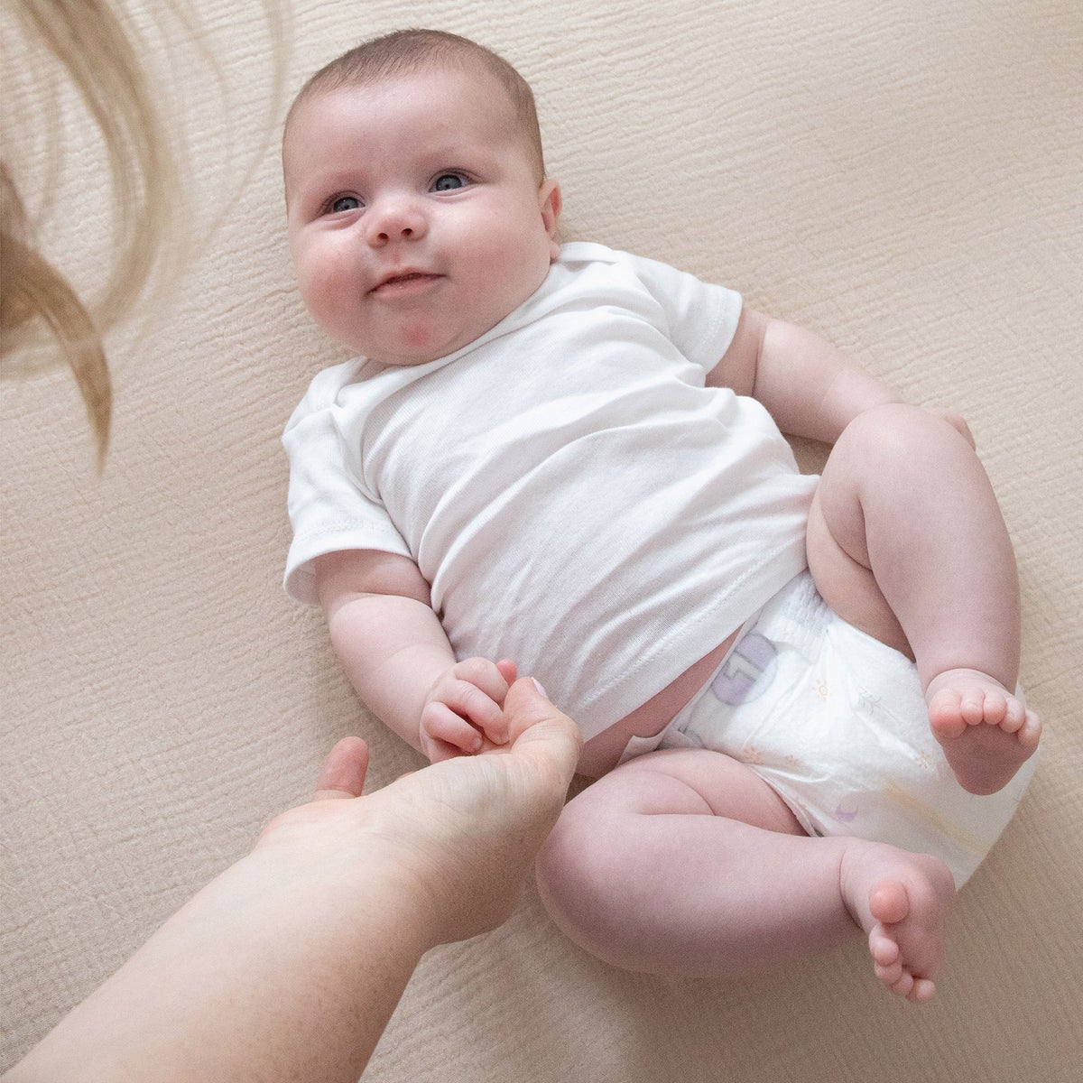 Kirkland Signature baby diaper thin design profile