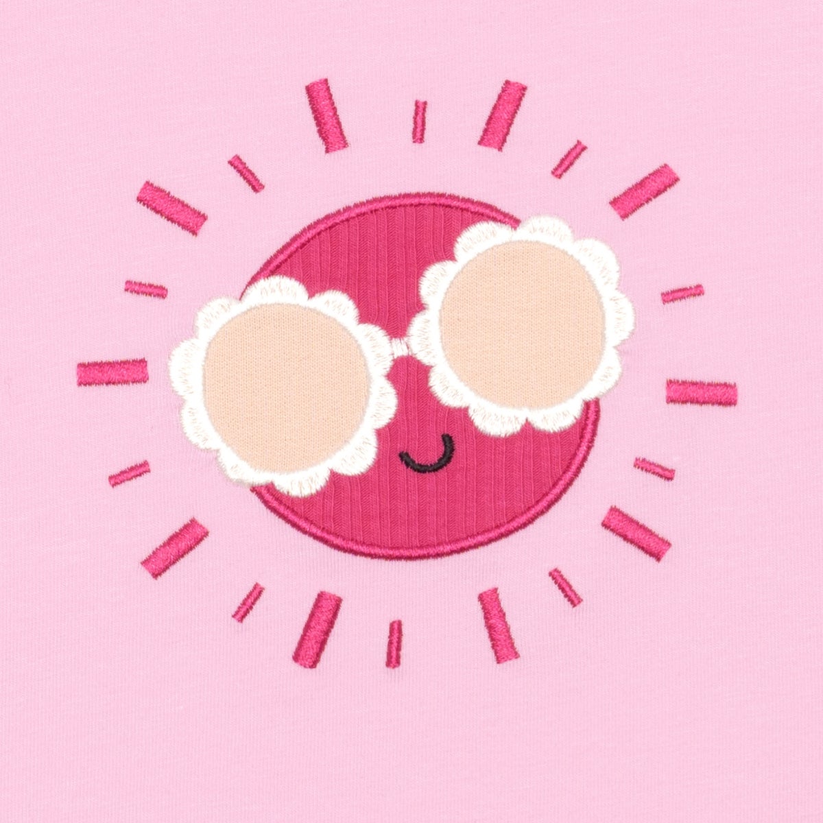 Pekkle baby clothing set detail view