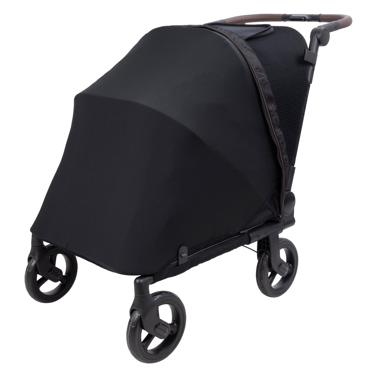 WonderFold medium stroller with swivel front wheels