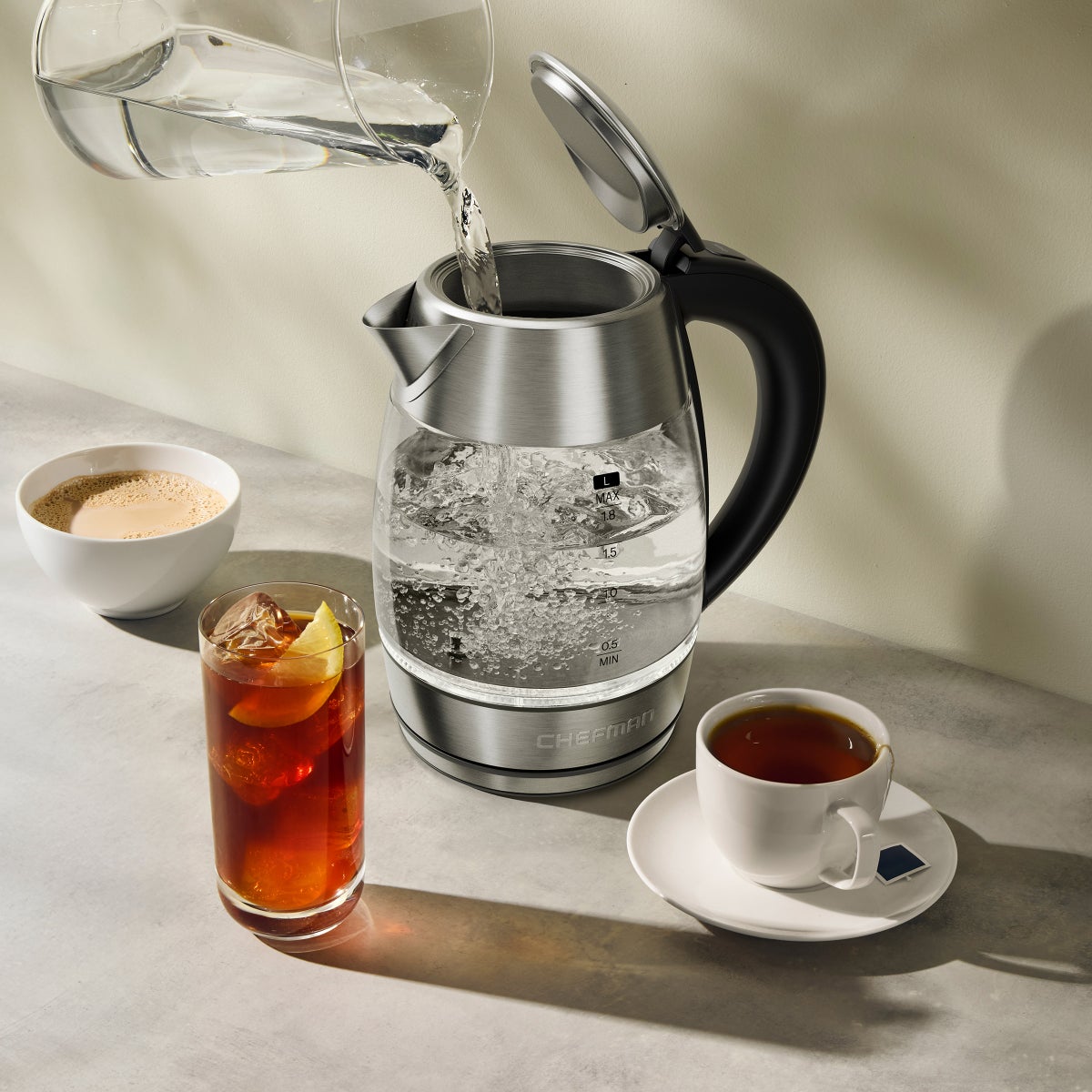 Chefman kettle lid and handle detail