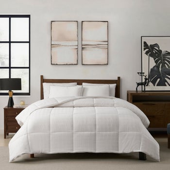 Hotel Grand king heavyweight wool filled comforter with cotton cover