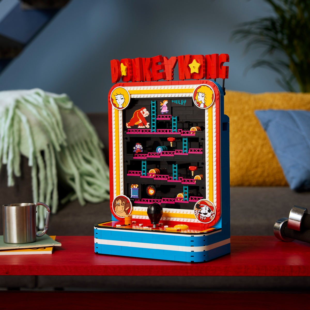 Detailed LEGO Donkey Kong display build