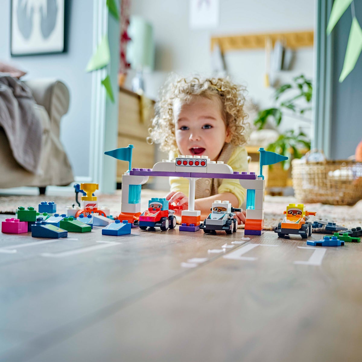 LEGO DUPLO bundle pieces and packaging