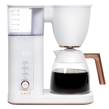 Café smart coffee maker with reusable filter and scoop