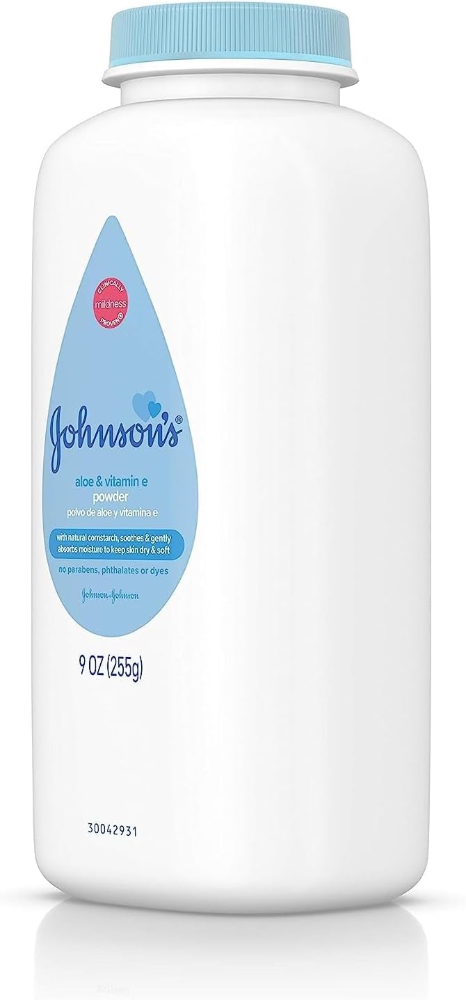 Johnson's Baby Cornstarch Baby Powder with Aloe and Vitamin E for Delicate Skin, Hypoallergenic, No Addded Parabens, and Dyes for Gentle Baby Skin Care, Baby Essentials, 1.5 oz