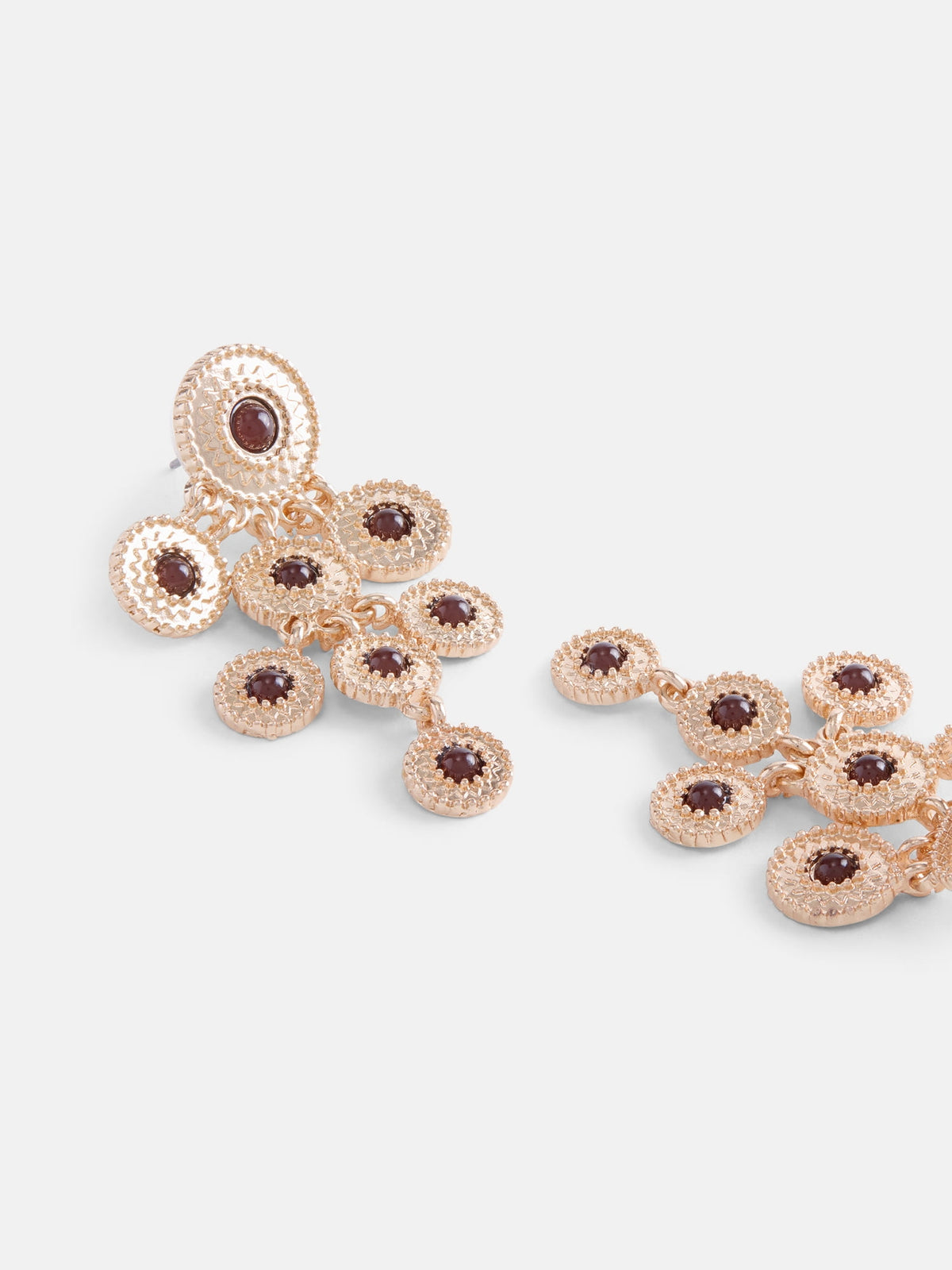 Scenario women's earrings with warm gold-tone circle design