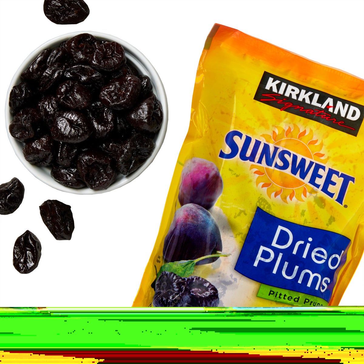 Whole dried plums with fiber-rich snack labeling