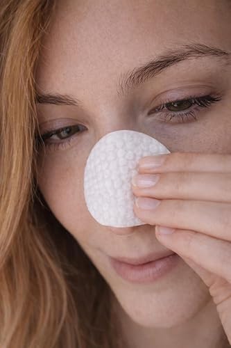 medicube Toner Pads Zero Pore Pad 2.0 | Dual-Textured Facial Pad for Exfoliation and Pore Care with 4.5% AHA Lactic Acid, 0.45% BHA Salicylic Acid | Ideal for All, Korean Skin Care, 70 Pads (1 Pack)