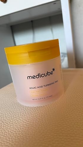 medicube Toner Pads Zero Pore Pad 2.0 | Dual-Textured Facial Pad for Exfoliation and Pore Care with 4.5% AHA Lactic Acid, 0.45% BHA Salicylic Acid | Ideal for All, Korean Skin Care, 70 Pads (1 Pack)