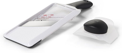Adjustable handheld vegetable slicer with stainless blade