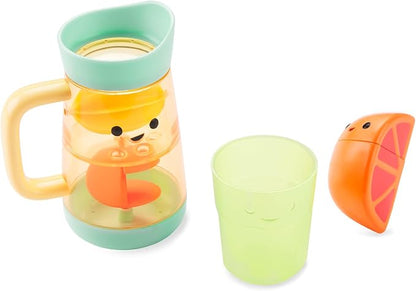 Interactive baby bath toy with spin feature